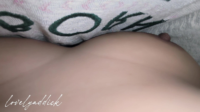 Lovelyaddik: Meine schöne mitbewohnerin im hostel, ich sah ihre haarige pinkies-muschi.