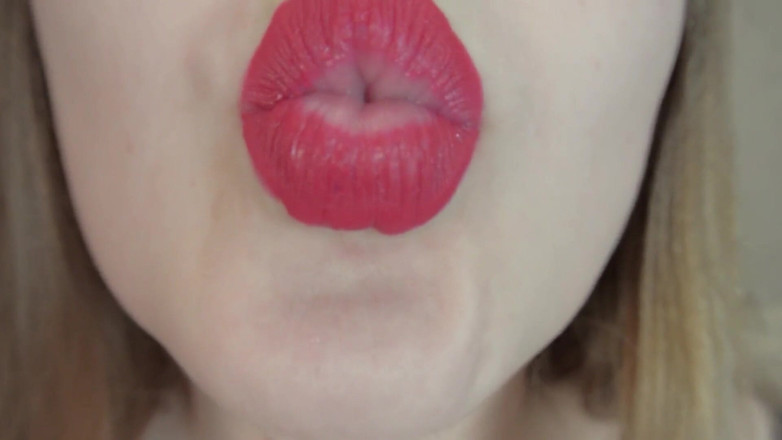 BustyVic: Mulut, bibir, fetish lidah jarak dekat