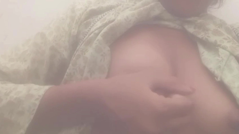 AfasanaShorts: Petite amie desi, doigtage hardcore, vidéo desi complète