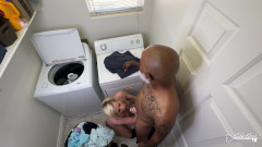 Kyla Keys: 在洗衣房免费使用