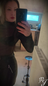 Nylon and Leather Fetishes - Mistress Julia