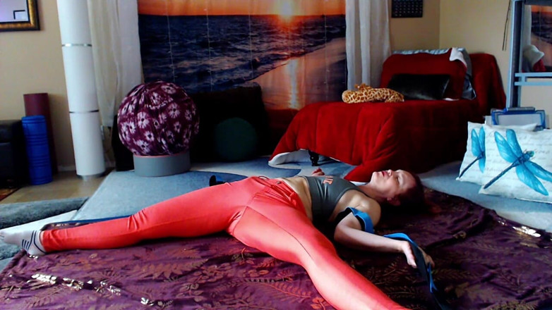 Aurora Willows: Huấn luyện yoga kéo dài tính linh hoạt ở hông