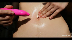 The Antichristrix: Dokuczanie pępka olejem i wibratorem