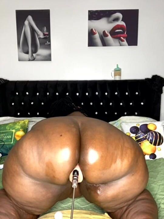 Legendary Booty Overdose: 後ろから殴って
