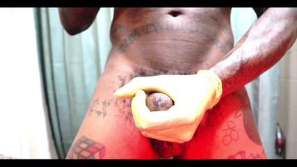 Hallelujah Johnson: 暗闇の中で