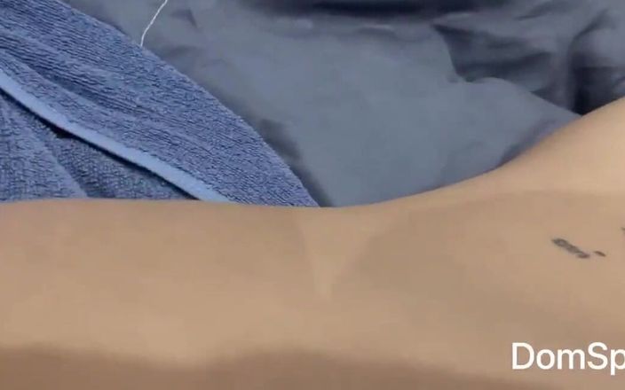 RealDomSpank: Latynoska dziewczyna robi się napalona i wreszcie pozwól mi pieprzyć...