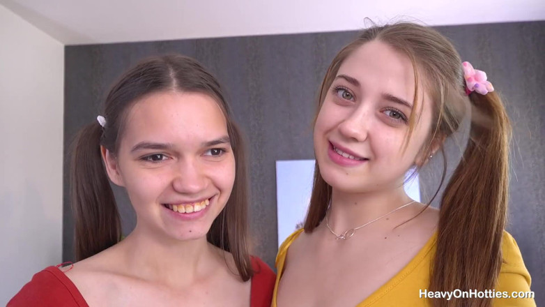Heavy on Hotties: Skinny teenies shocking threesome with cel