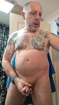 Sls-frank Squirt Fuera De Mi Subincisión En El Baño