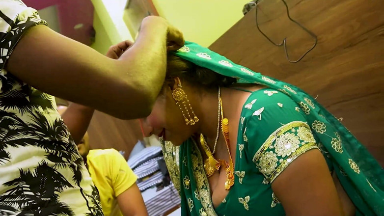Queen star Desi: Bhabiji ke sath dono devor mil kor chudai kia hardcore...