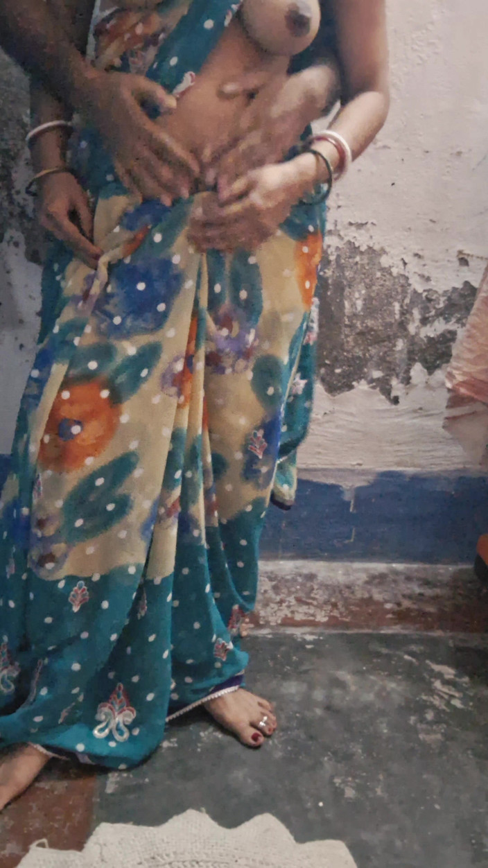 Busty Banuu: Villaggio caldo Bhabhi Ki Chudai