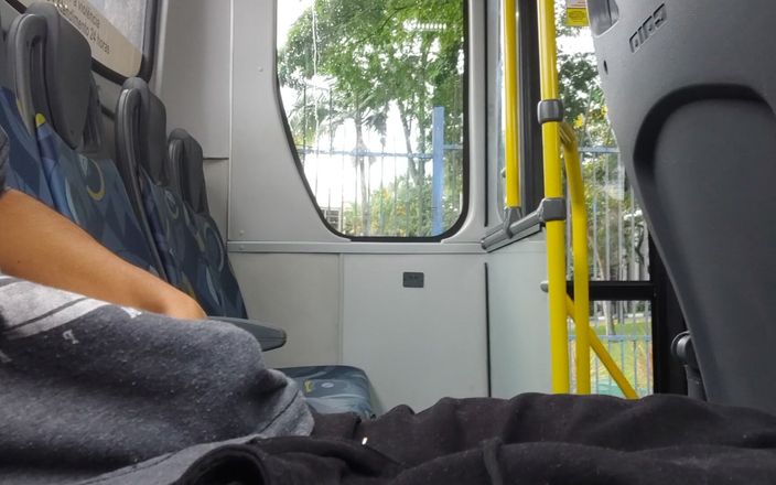 Lekexib: Acabando en el autobús