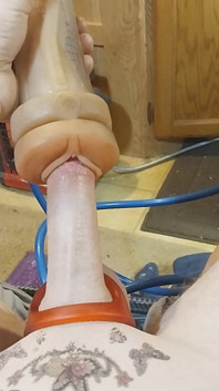 Solo Session with Pussy Pump