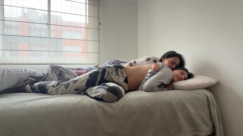 scarlettandc: Morning Sex Between Lesbians