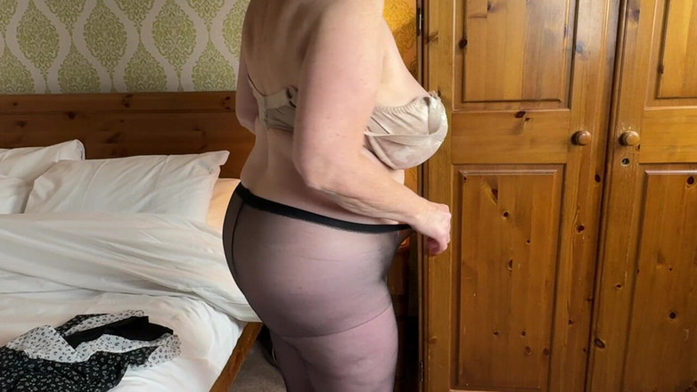 Mr MF: Nyonya dewasa kaki setiap hari baju strip 469