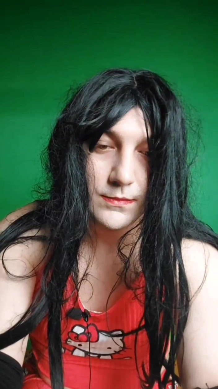 Kitty_Cross: Linda femboy de piernas suaves y lindas en pijama