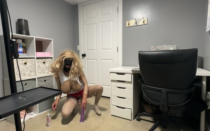 Bigcock801-: Heißer transvestit reitet riesigen dildo, großer schwanz, riesige titten