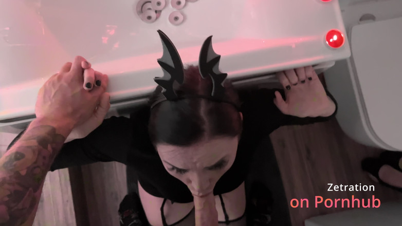 Zetration: Kontol besar si iblis melahapnya