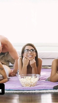 La festa della scopata di gina valentina: orgia, fighe, cazzi e sborra per tutti