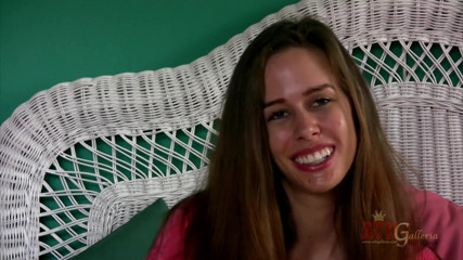 ATK Fans (Solo): Hete brunette bij casting