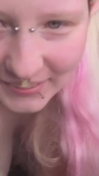 Une femdom tiefling te suce et te baise l’âme