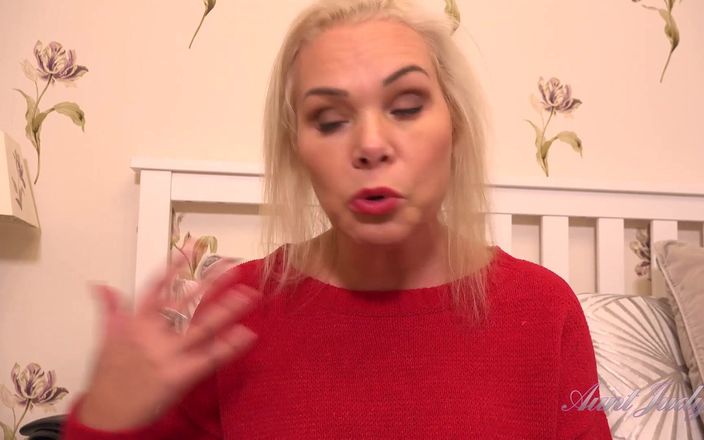 Aunt Judy's: AuntJudys - Twoja 49-letnia dojrzała ciocia Francesca przyłapuje cię na oglądaniu jej (POV)