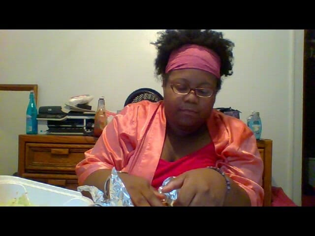 Sweety Racine: Cheeseburger chompin 'gà con