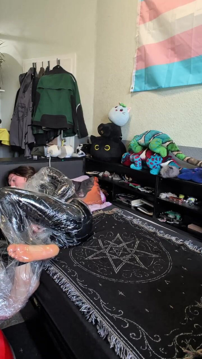 AJ_the_catgirl: Vacum Selfbondage Expirement