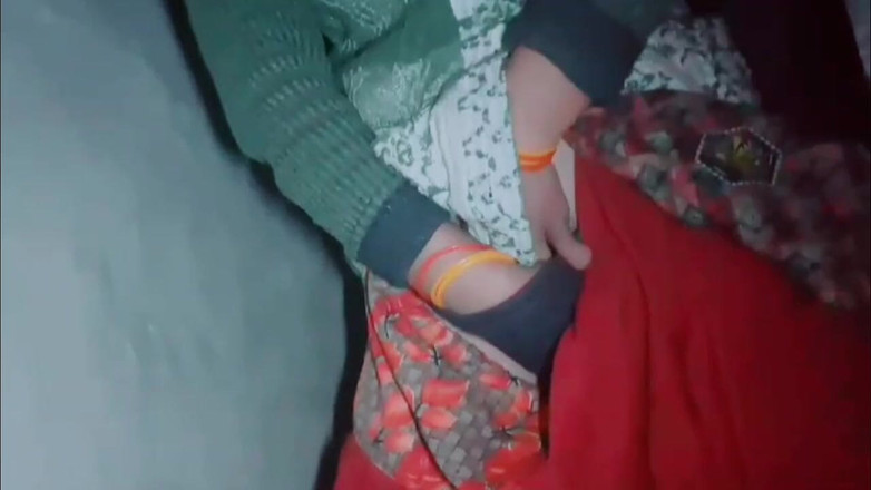 TricolorMusic3: Incitanta Lavanya încearcă să-și satisfacă pofta cu legume, dar de îndată ce...