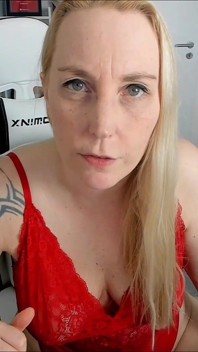 Dominant Stepmom Wants to Get Impregnated!!