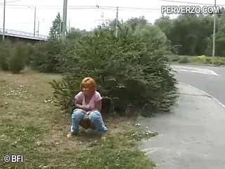 Naughty girls pissing outdoors - DVD