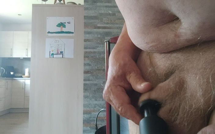 Karlchengeil: Masaje de polla