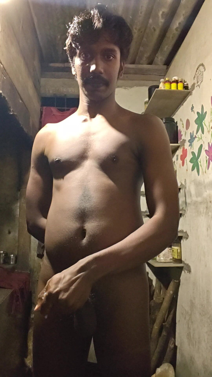 Charmer1999: Jerking and Cumming Again for My Audience