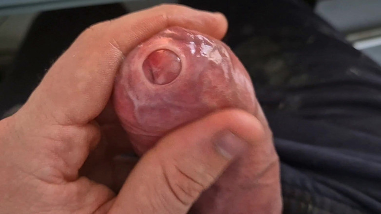 GloomyChase977: Sıkı sünneşkin ben her yere sızdırana kadar okşuyor