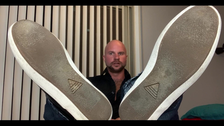 Jasons feet: Kamu lagi wawancara untuk pekerjaan asisten