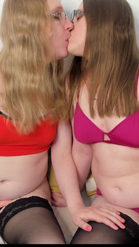 Trans Lesbian Stepsister Gets Her Nipples and Dick Sucked