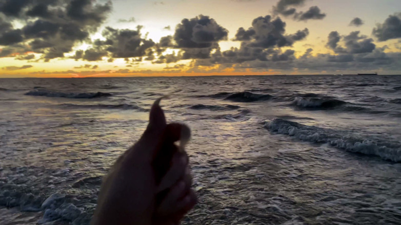 Goddess Li: The View Is Beautiful... but My Nails Are Even Better..