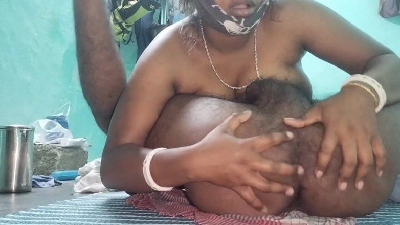 Riya darling: Ich habe Bhabhis muschi geleckt und sie zum kommen gebracht