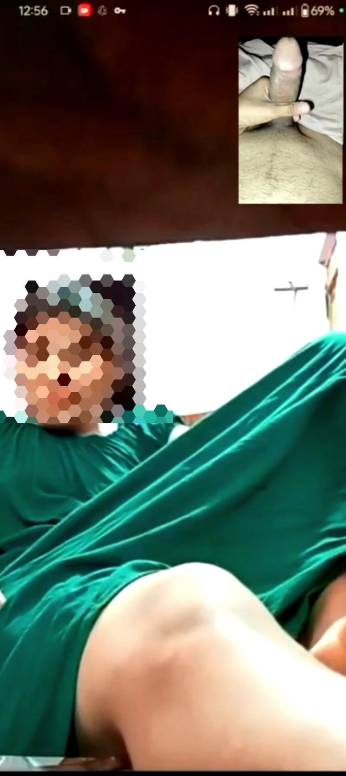 Desifukraa: Моя зведена сестра показує свою пизду під час відеодзвінка