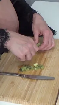 Big Hanging Tits Cook Breakfast