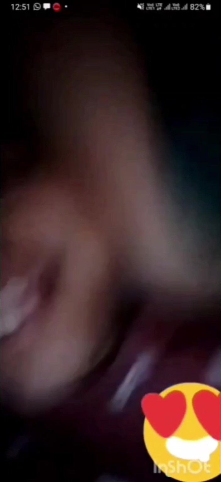 CollegeTeenCouple: Videochiamata con la mia ex che mostra le tette