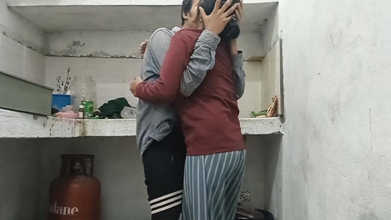 Vija: Hintli köylü karı koca sikişiyor video Hintli köylü kocası ve...
