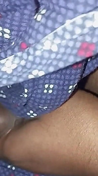 非洲男同吮吸妻子的阴户