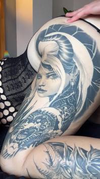 Big Ass Booty Goth Girl lubi się pieprzyć ciężko i głębokie gardło Mój kutas - Jennvalk