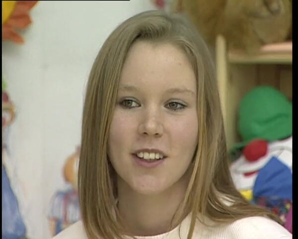 YOUR FIRST PORN: Schulmaedchen Anja Hat Eigenen Analdildo Mitgebracht - college girl Anja przyprowadziła...