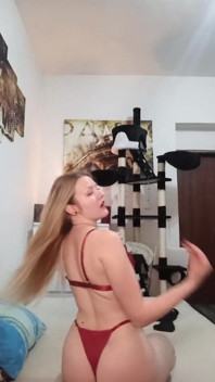 Striptis dan Kemudian Orgasme