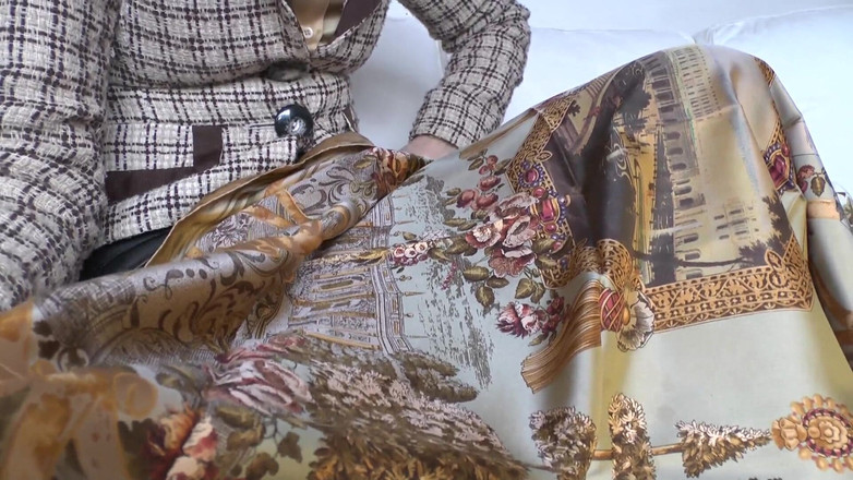 Lady Victoria Valente: Výstřik na mém hedvábném šátku, Lady Victoria Valente