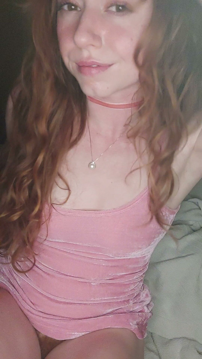 MandyFrizzle: Pink Dress Pink Pussy