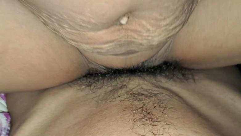 Ex-girlfriend: Toto video sbírá manžela manželku