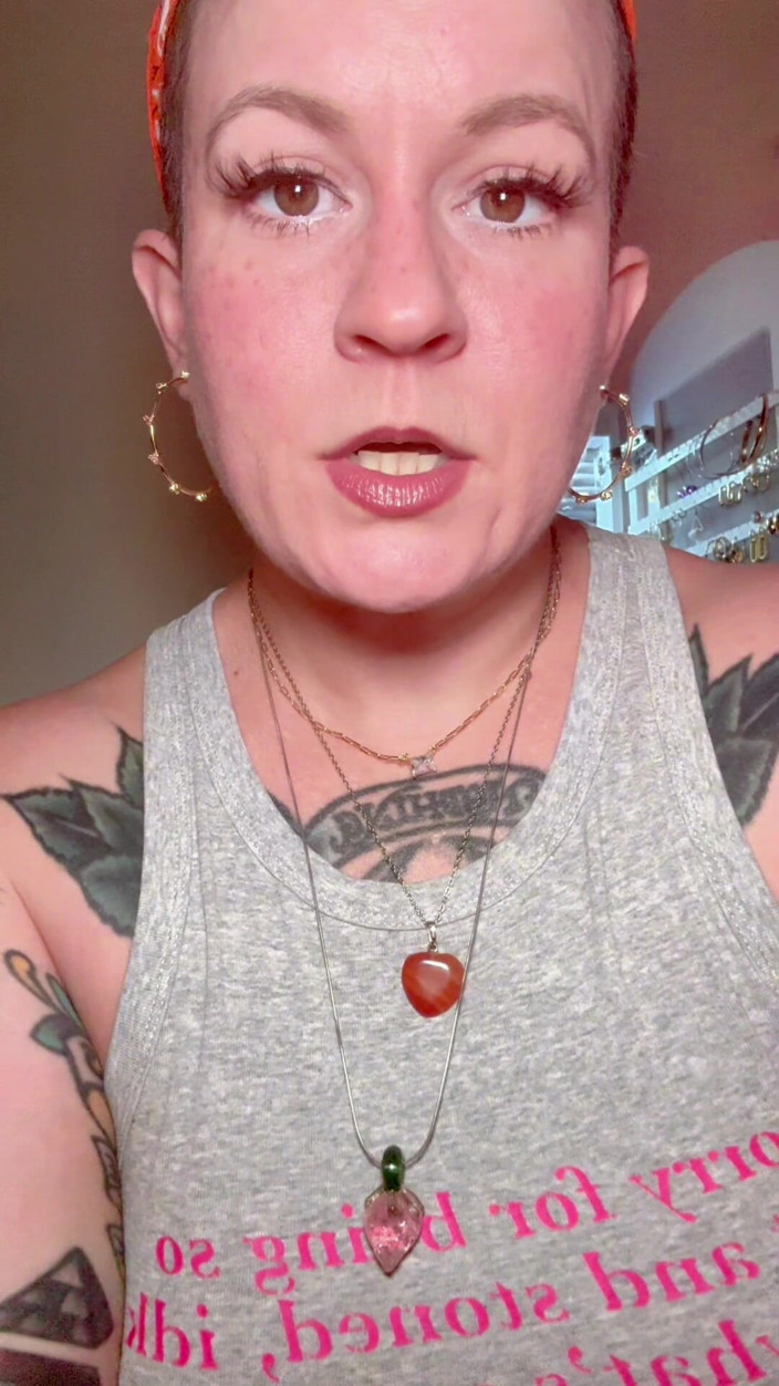 Quinn Marie: POV: Namorada faz sua maquiagem para noite de encontro