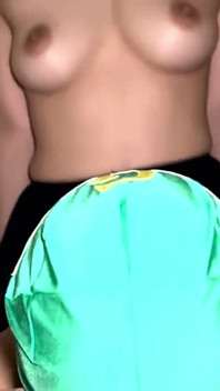 不可抗拒的声音回响。 黑发妻子失去冷静，撕裂的长袜让周围的脉搏加快。